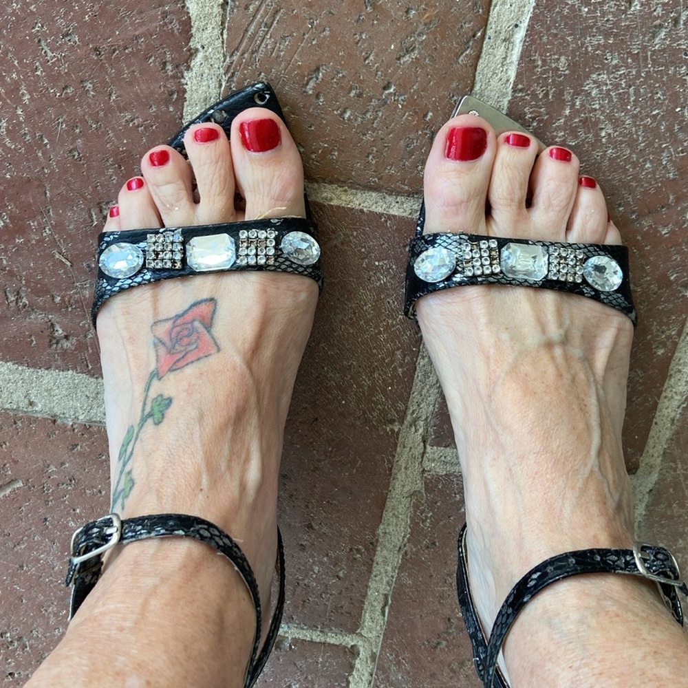 Simone Blingy Avant-Garde Kitten Heel Sandals